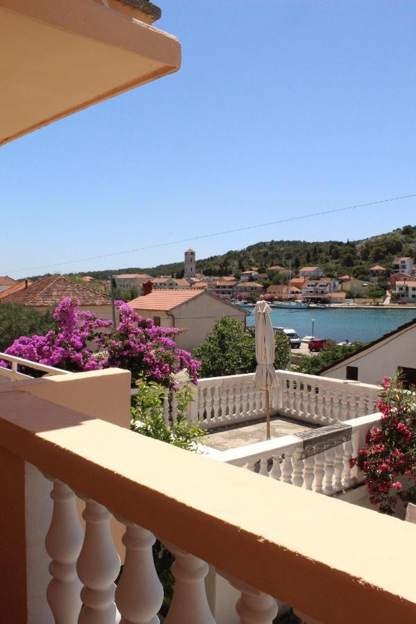 Apartman Tisno Esterno foto