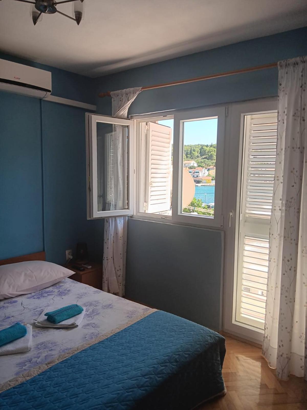 Apartman Tisno Esterno foto
