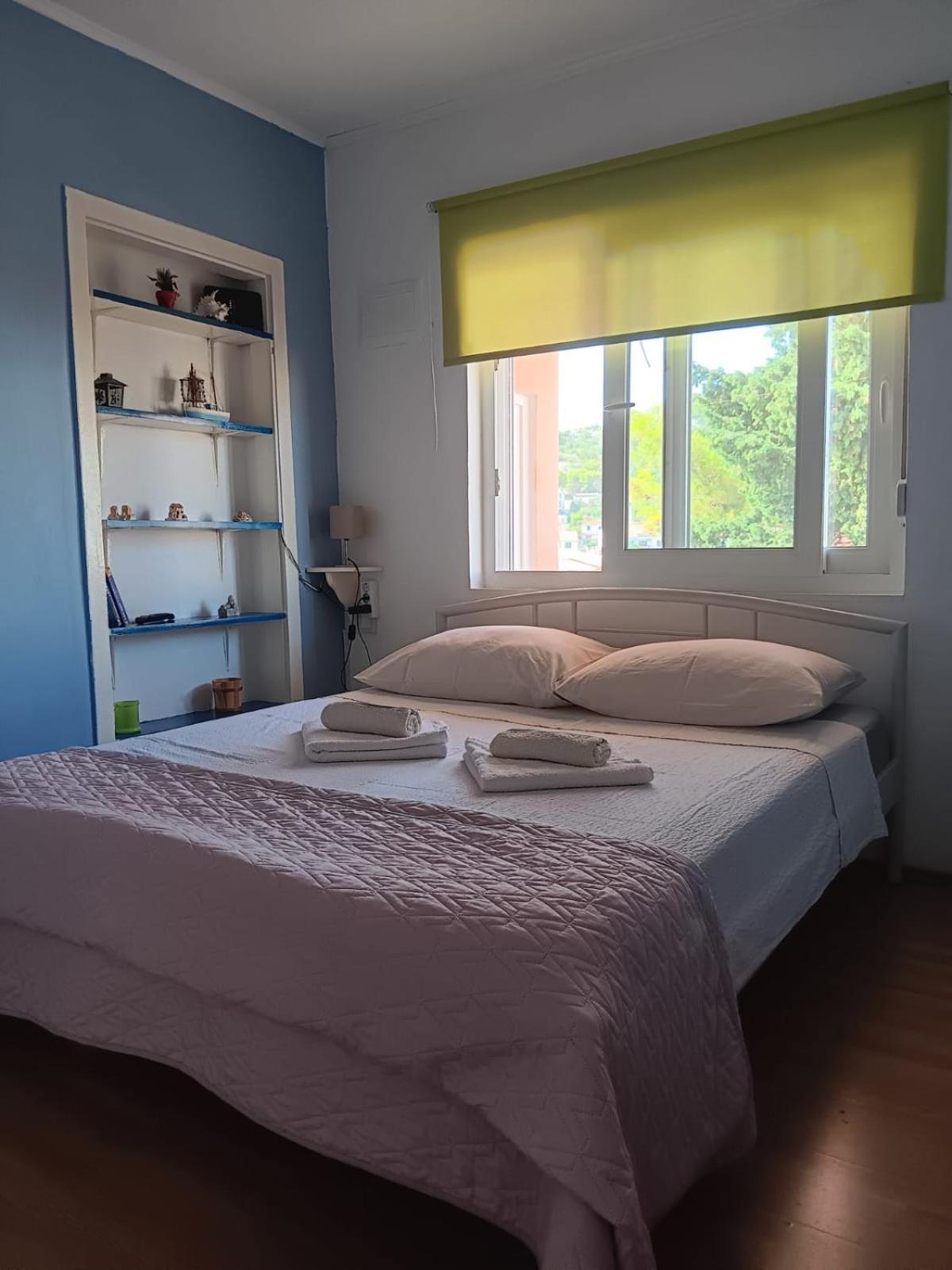 Apartman Tisno Esterno foto