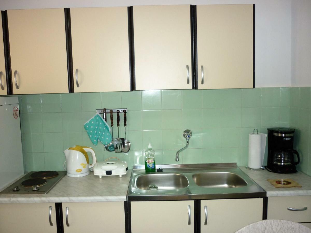Apartman Tisno Esterno foto