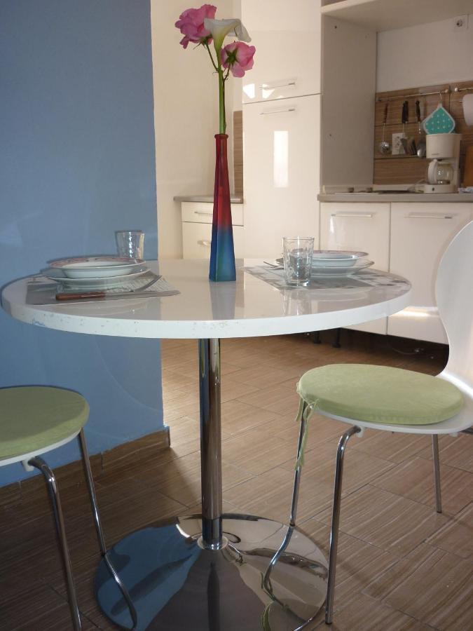 Apartman Tisno Esterno foto
